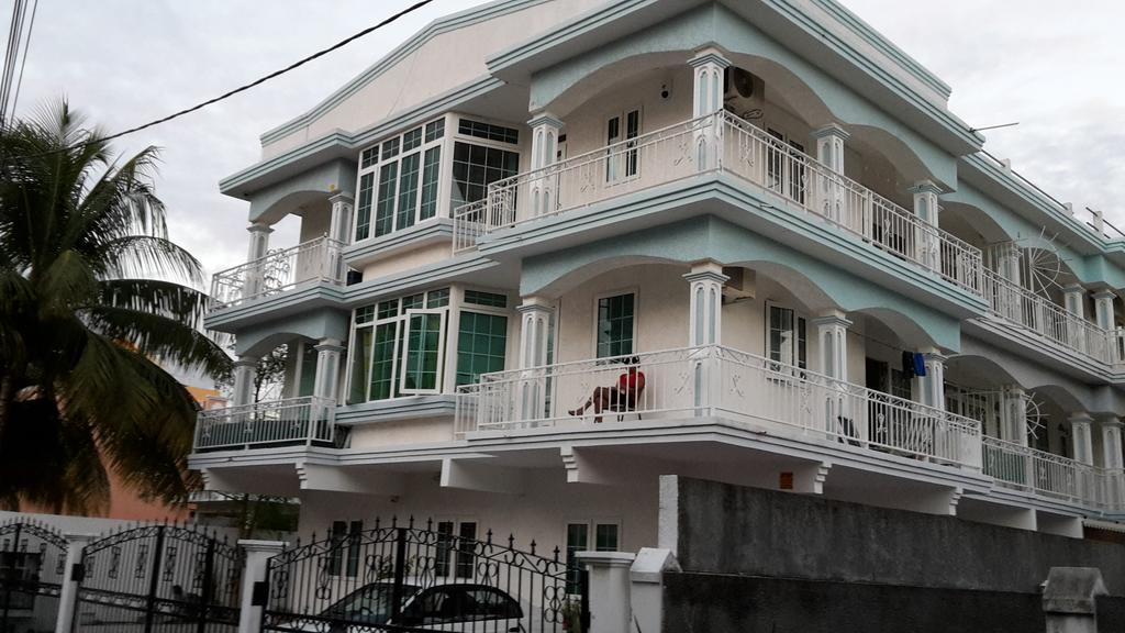 Residence Lasenza Apartment Flic en Flac ภายนอก รูปภาพ